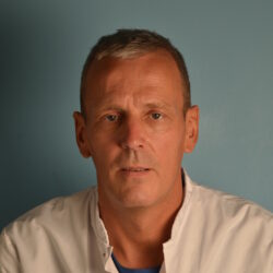 Hee, dhr. P. van der