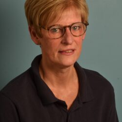 Kremer -Valk, mw. L. (Leonie)