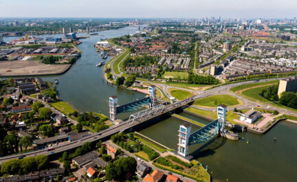 Houd rekening met extra reistijd door afsluiting Algerabrug